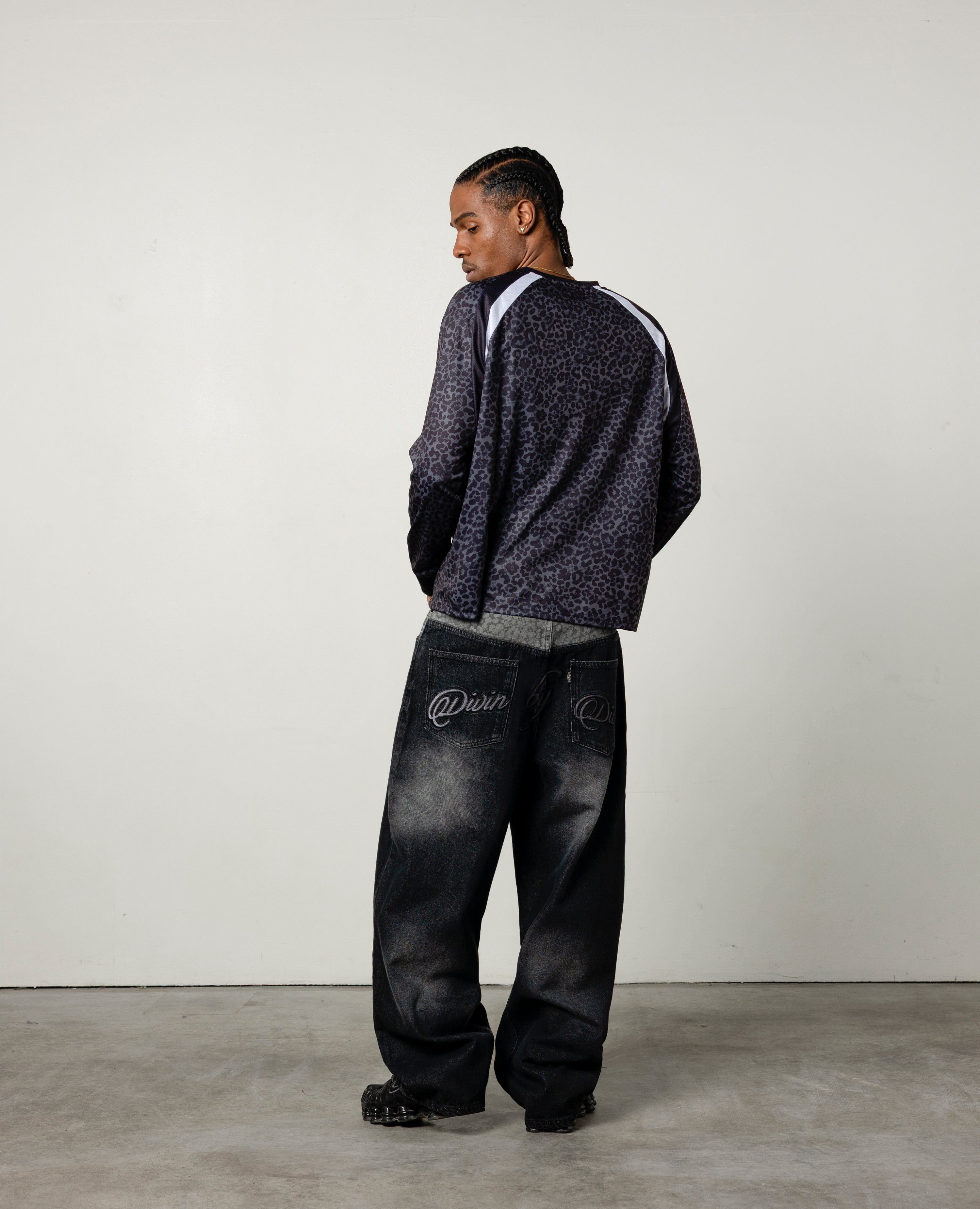 BLACK ANIMALS JERSEY LONGSLEEVES