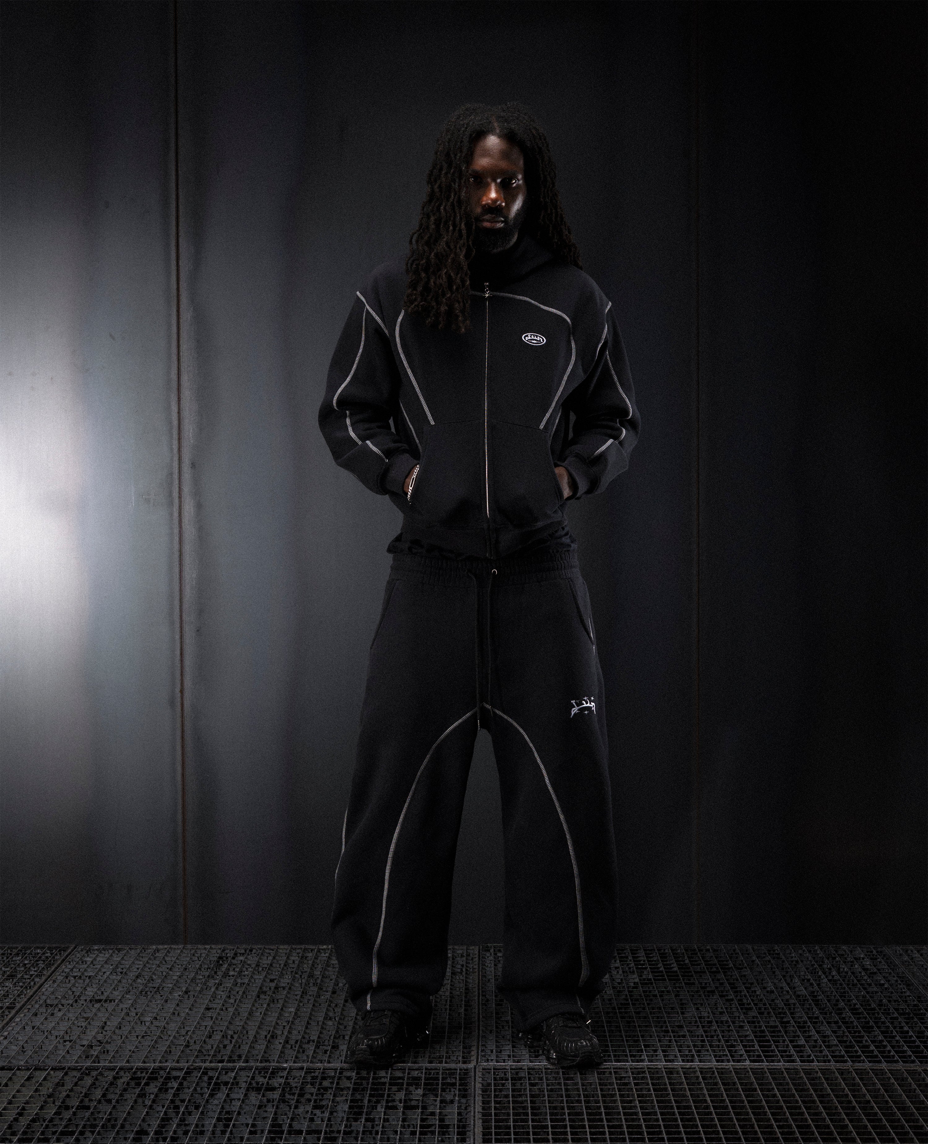 BLACK LINE ZIP